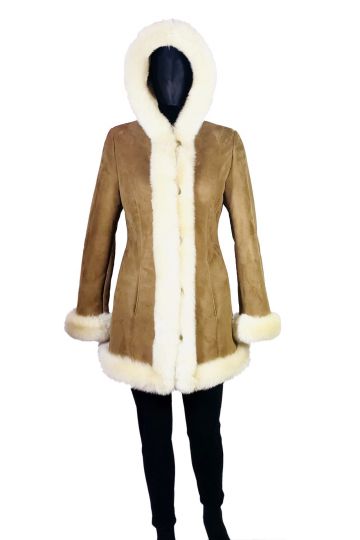 Short 'Nóra’ lambskin coat - 12