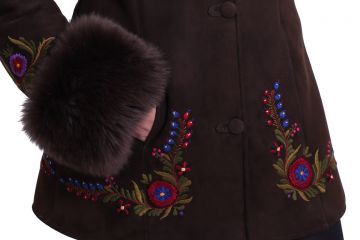Short 'Anett’ lambskin coat with 'békési’ hand-made embroidery - 05