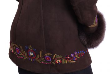 Short 'Anett’ lambskin coat with 'békési’ hand-made embroidery - 07