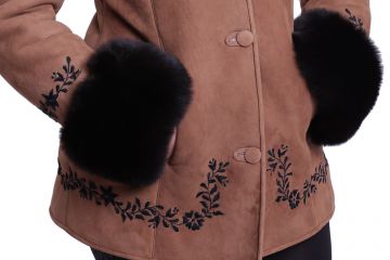 Short 'Anett lambskin coat with black hand-made embroidery - 02