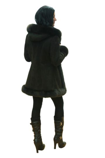 Short 'Nóra’ lambskin coat - 04